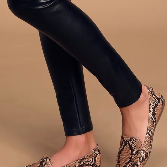 Steve Madden Point Toe Snake Skin Loafers - Size 6.5 - Picture 8 of 8